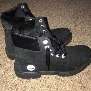Near perfect and new timberlands!